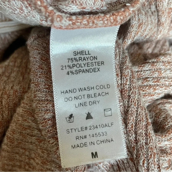 W5 Medium Metallic Rose Knit Blouse with Ruffle Hem and Button Front - Picture 4 of 5